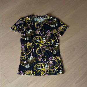 L'AGENCE Black and Yellow Floral Short Sleeve Top